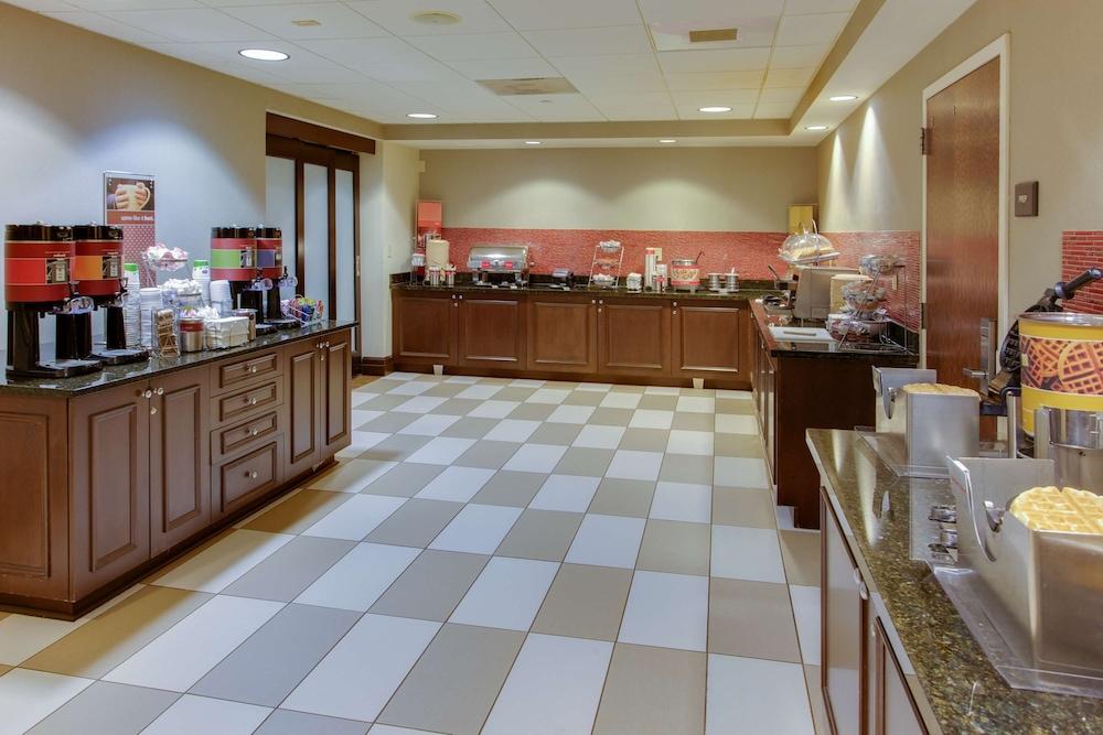 Hampton Inn By Hilton Garden City Long Island Buitenkant foto