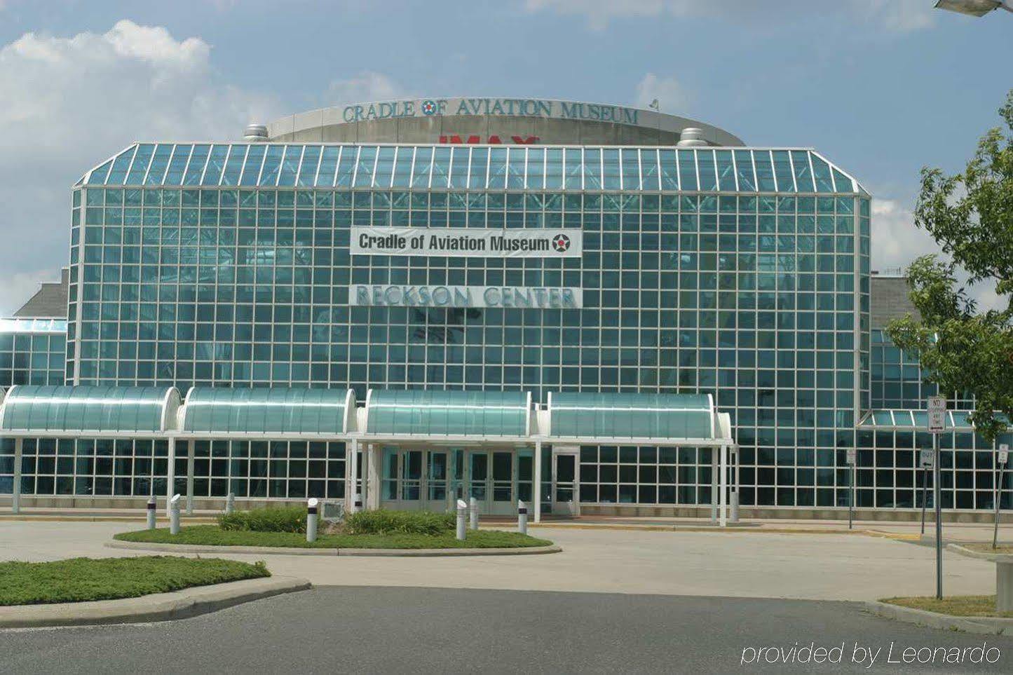 Hampton Inn By Hilton Garden City Long Island Voorzieningen foto