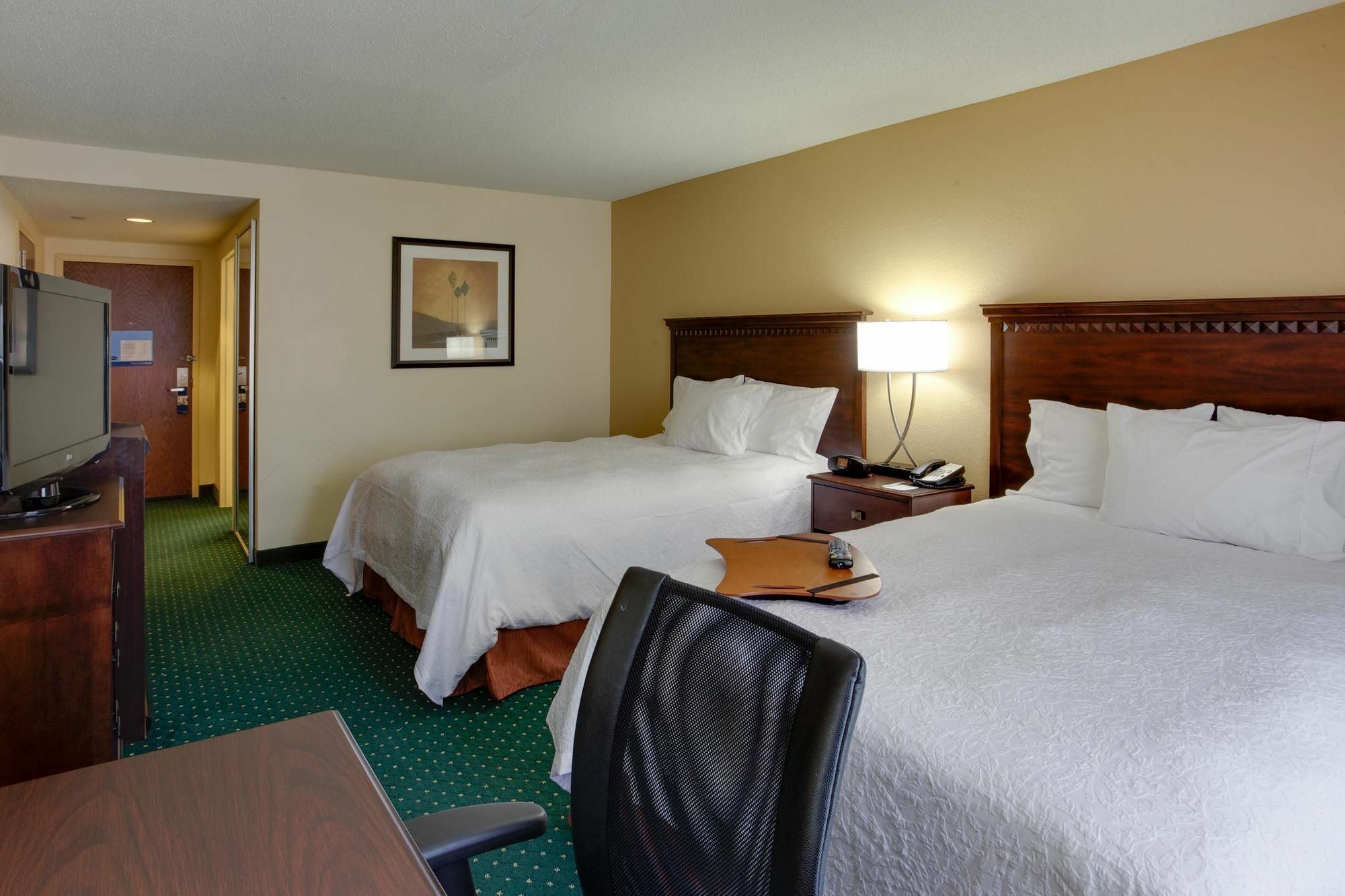 Hampton Inn By Hilton Garden City Long Island Buitenkant foto